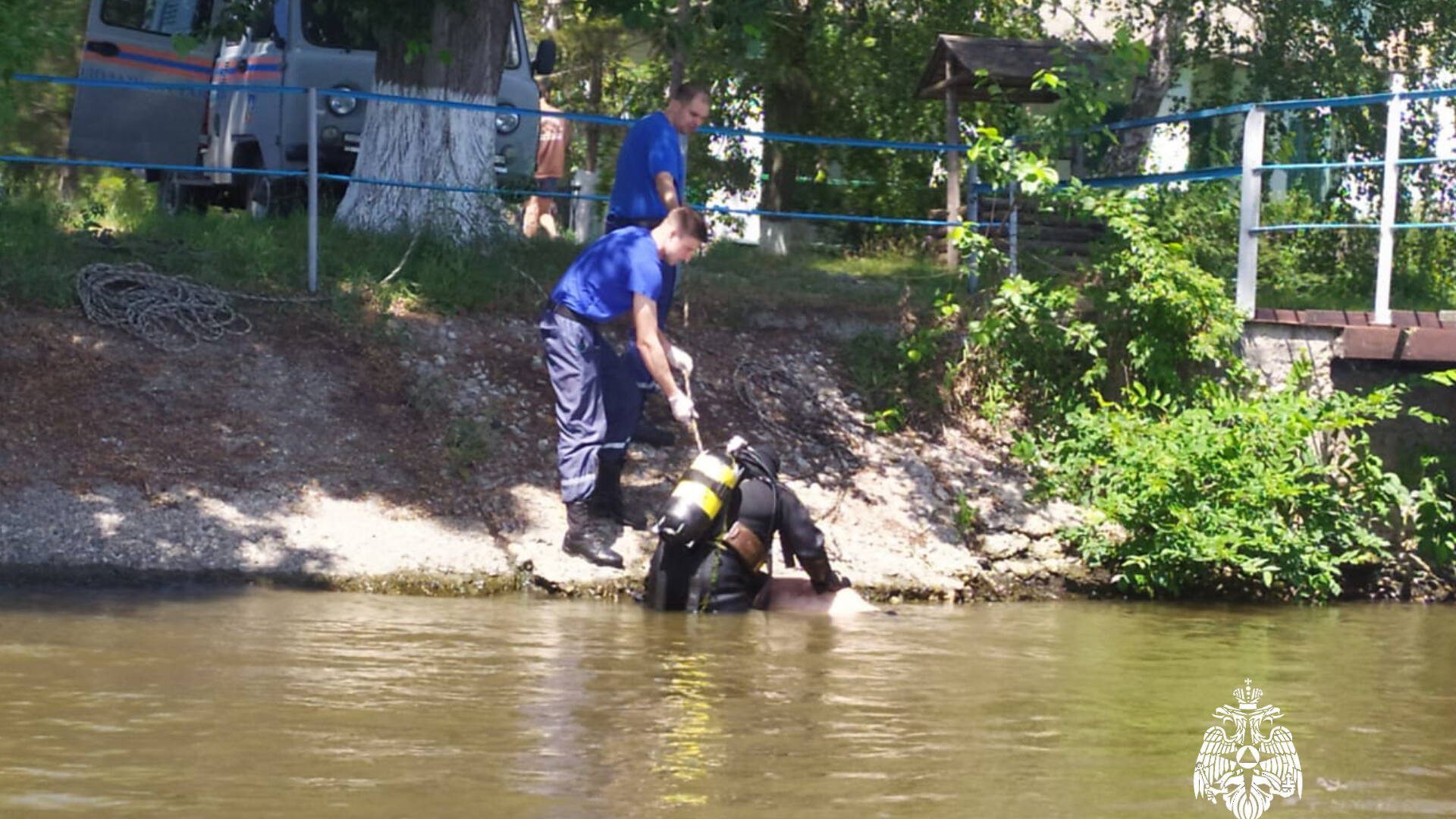 В Ульяновской области водолазы извлекли из Волги бездыханное тело 25-летнего парня 