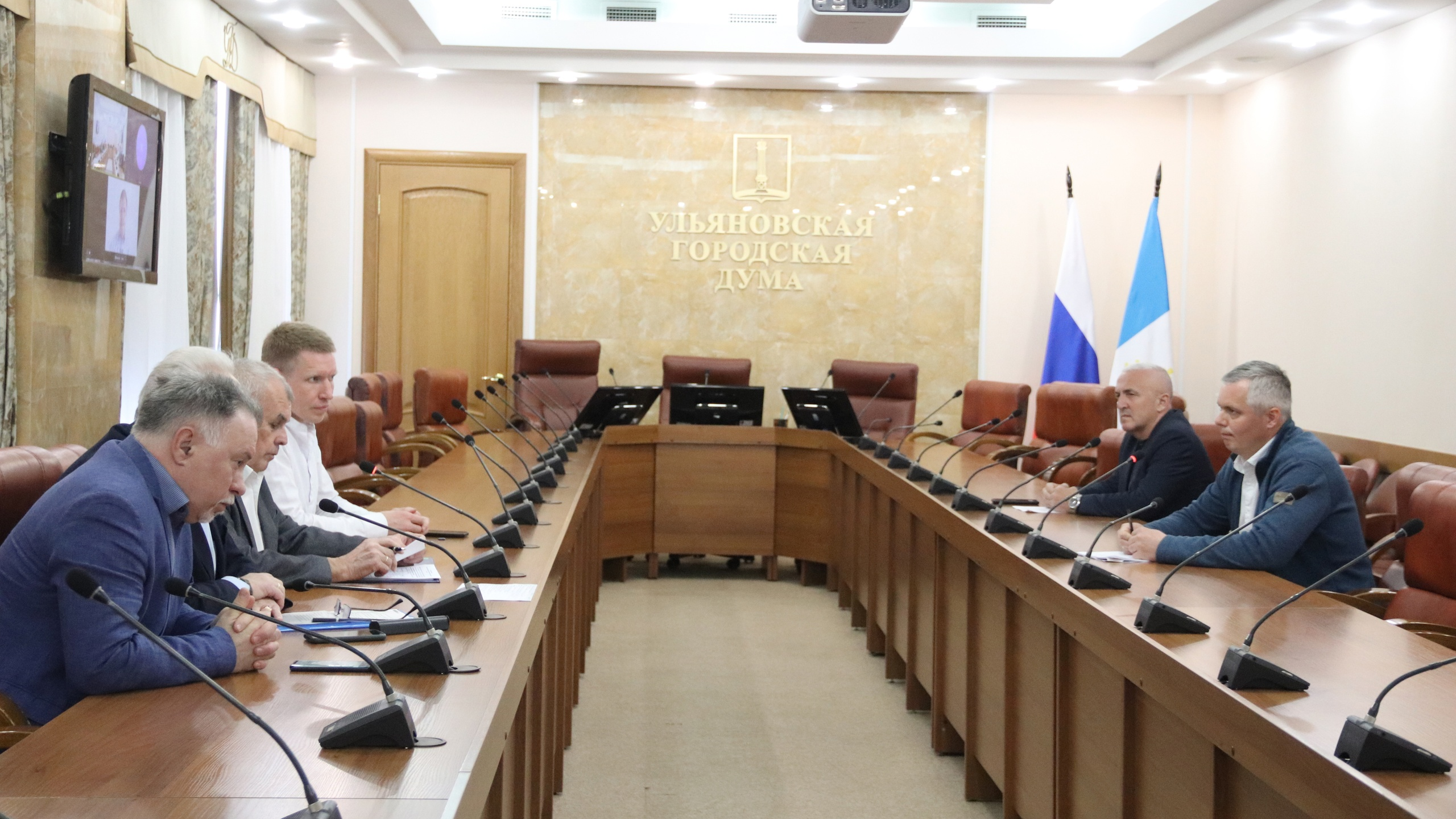 Эффективность Ульяновской Думы в ее неполном составе вызывает законные вопросы