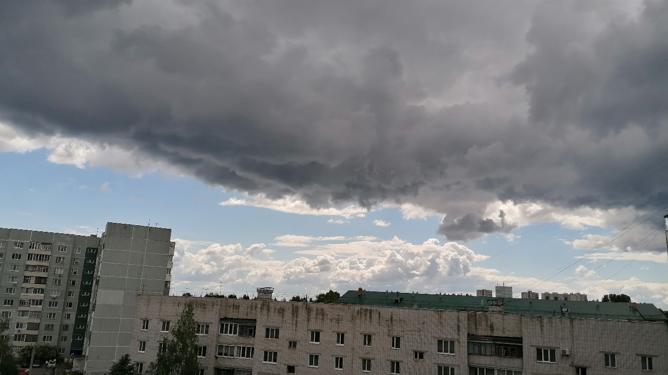 Осень нагрянет раньше времени: жителей России ожидает аномально переменчивая погода