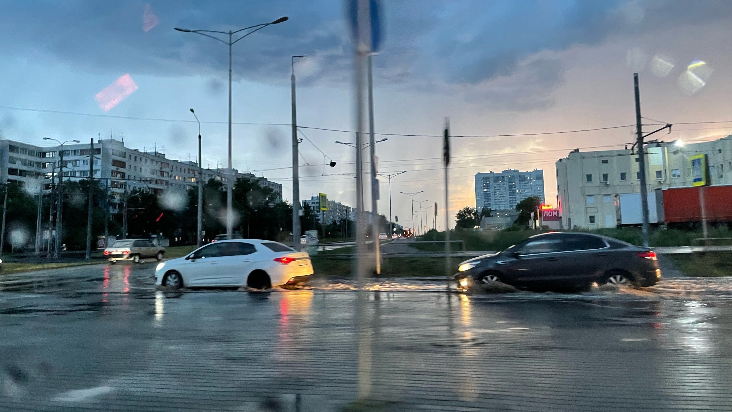 Жителей Ульяновской области предупреждают о дожде и грозах в это воскресенье