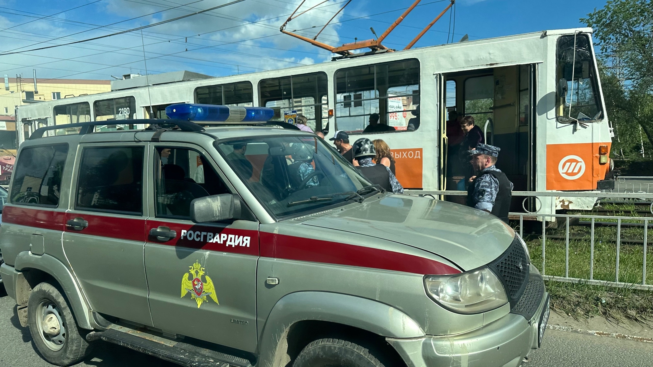 В Ульяновске из-за дебошира встали трамваи