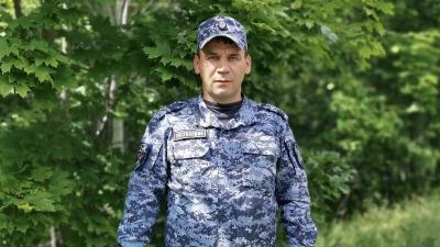 В Ульяновской области росгвардеец спас семью от пожара