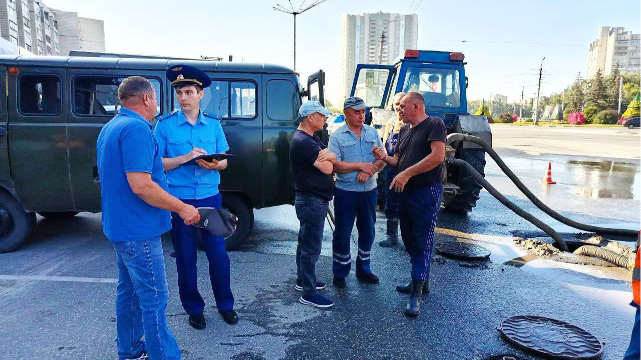 Прокуратура начала проверку по факту коммунального ЧП, которое оставило без воды дома, ТЦ и церковь в Засвияжье